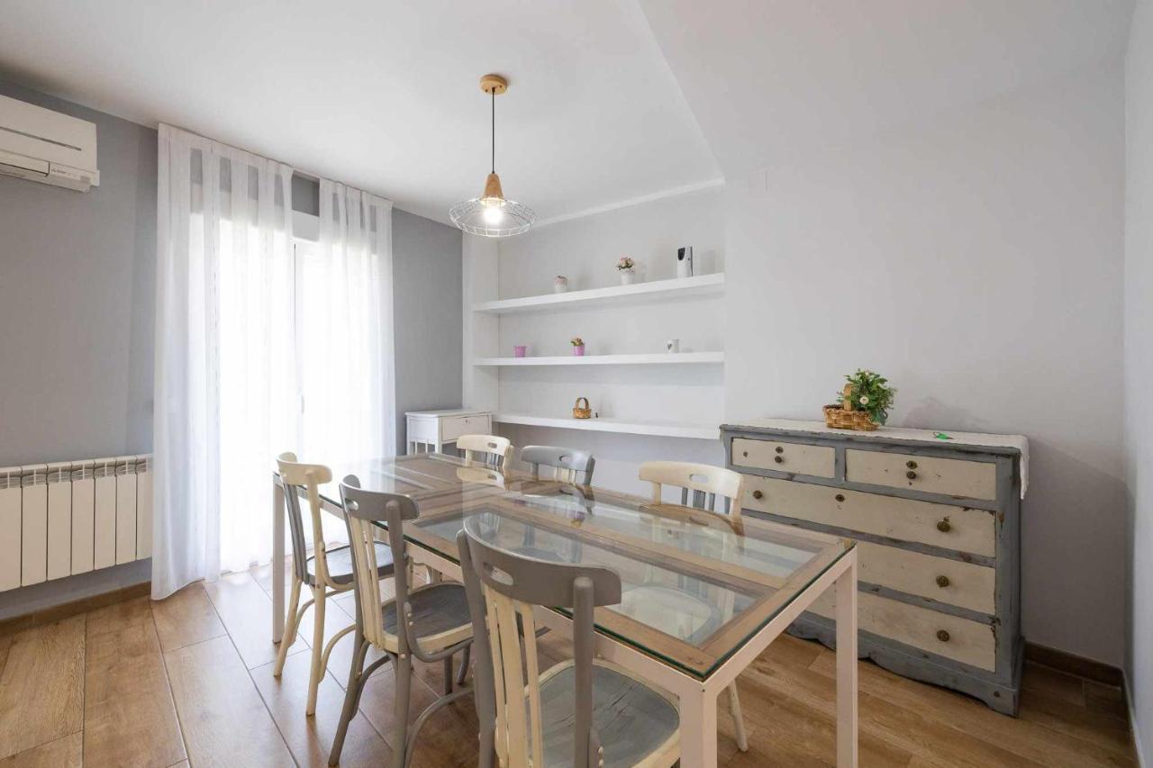 Casa Marta Garaje Gratis Apartment ซามอรา ภายนอก รูปภาพ